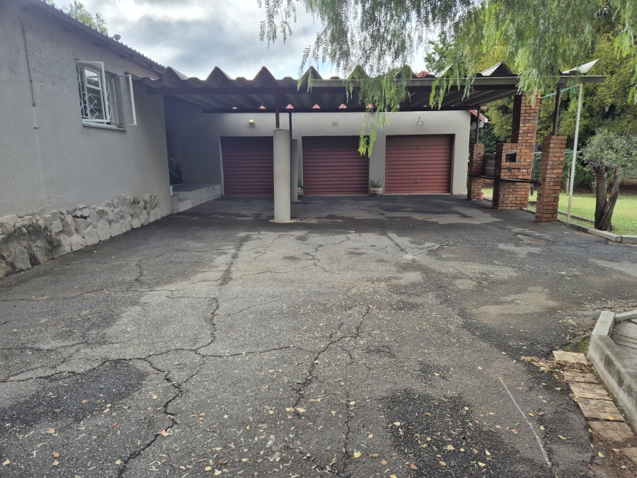 2 Bedroom Property for Sale in Wilkoppies North West